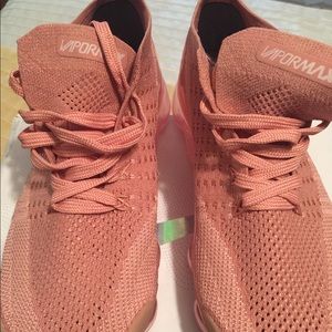 BRAND NEW WOMENS NIKE AIR FLYKNIT VAPORMAX